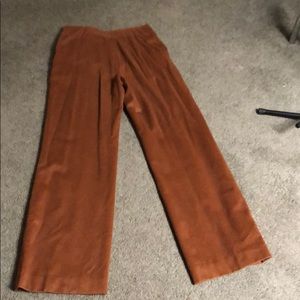 The perfect Orange Trousers